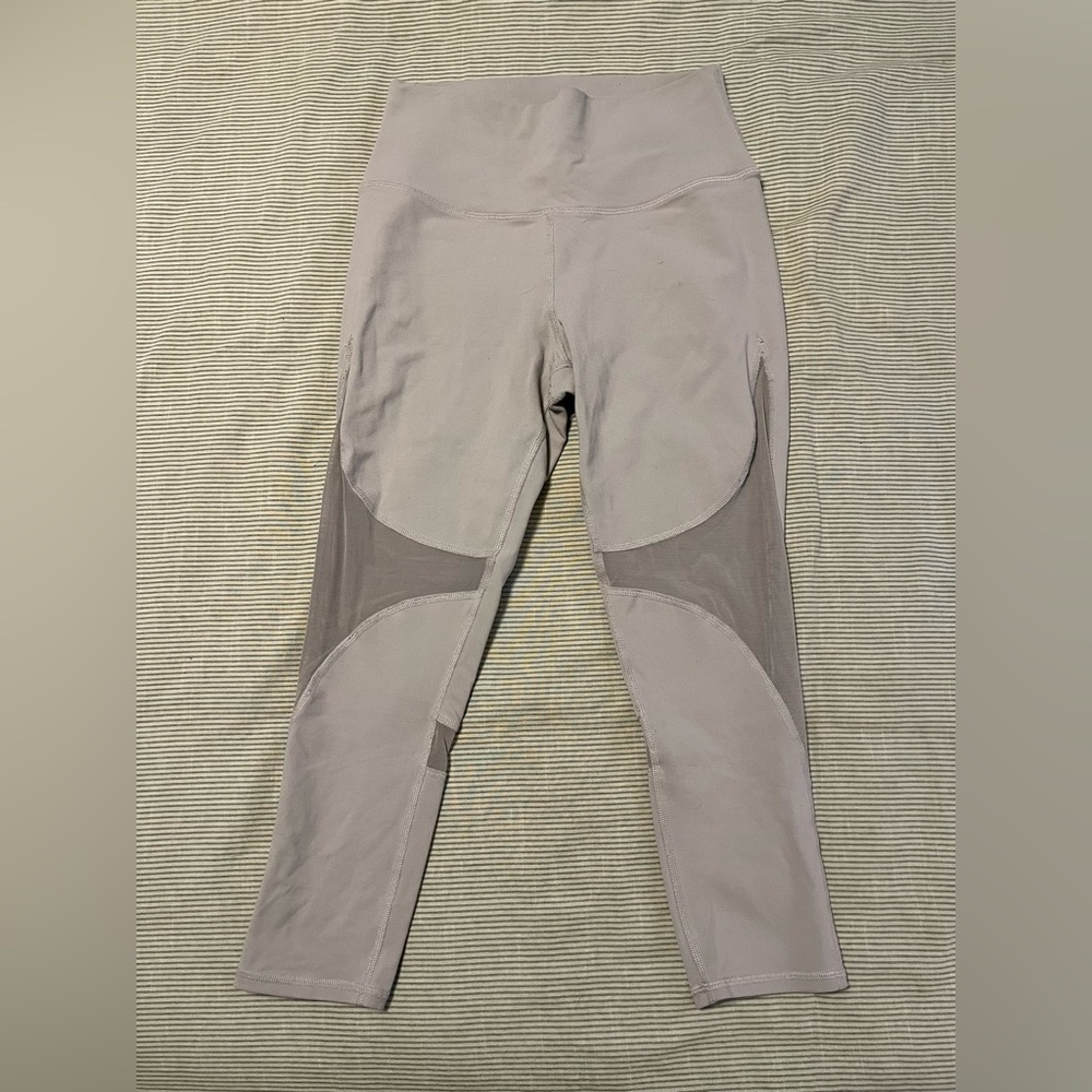 Alo size Medium Light Grey Mesh Cutout Leggings